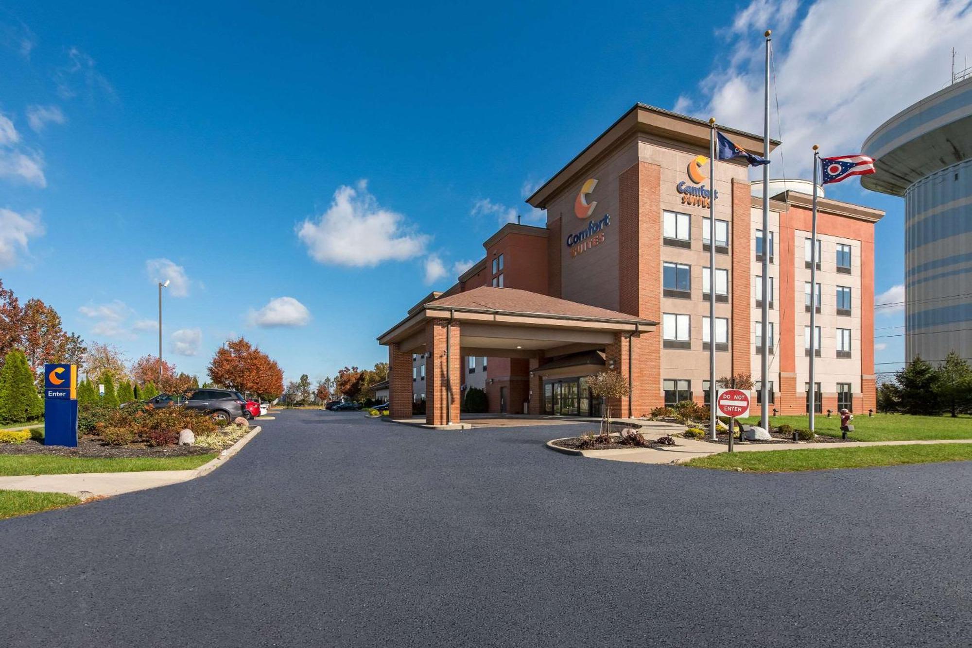 Comfort Suites Columbus East Broad Exterior photo